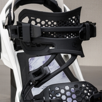 BENT METAL W LIGHTNING SUPERMATIC WHITE 25_26 -  04-12-2025/1764877873175526248711.jpg