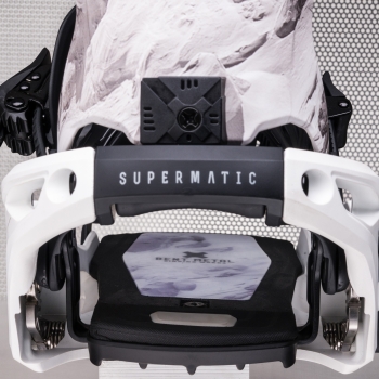 BENT METAL W LIGHTNING SUPERMATIC WHITE 25_26 -  04-12-2025/1764877874175526249117.jpg