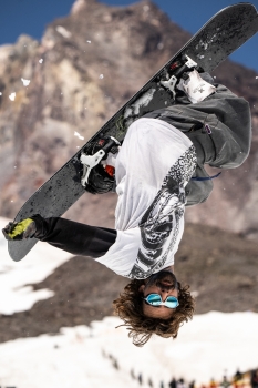 BENT METAL W LIGHTNING SUPERMATIC WHITE 25_26 -  04-12-2025/1764877877175526246020250701_timb_soltane_008.jpg