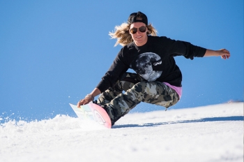 GNU LADIES CHOICE 2017 -  09-09-2016/1473437446eco-choice-ladies-jamie-anderson-01.jpg