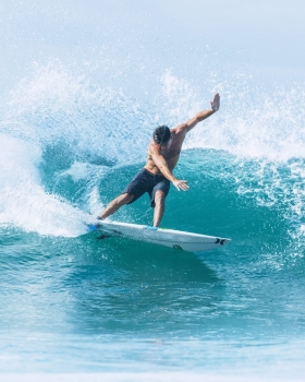 HURLEY PHNTM ECO WEEKENDER BLOCKED 21 006 HSP25MMBS01756 -  27-05-2025/1748389232throwing20it20back20to20the20days20when20surf20and20style20were20one.212720boardshorts20for20the20perfect20ride.20shop20at20the20link20in20bio-3.jpg