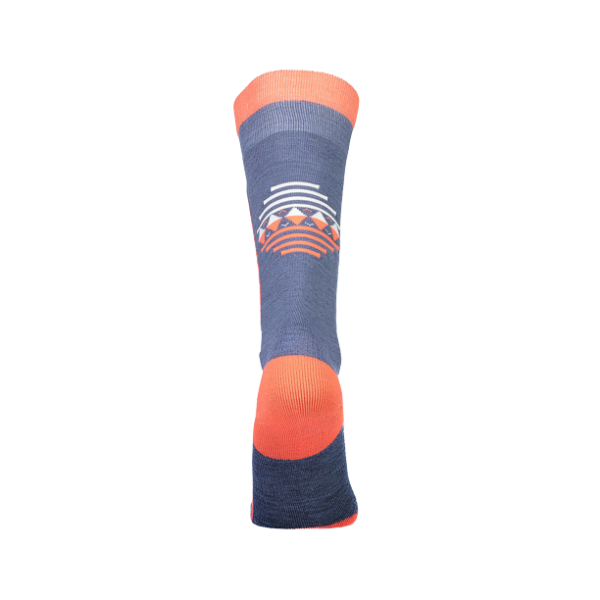 MONS ROYALE WOMENS MONS TECH CUSHION SOCK coral_stone -  02-02-2022/16437965341541000915100129-1037-667_469_202-removebg-preview.png