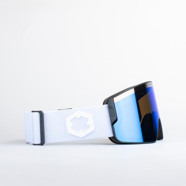 OUT OF ZENITH WHITE TEAM MIRROR BLUE -  02-12-2025/1764710405xg150134_1.jpg