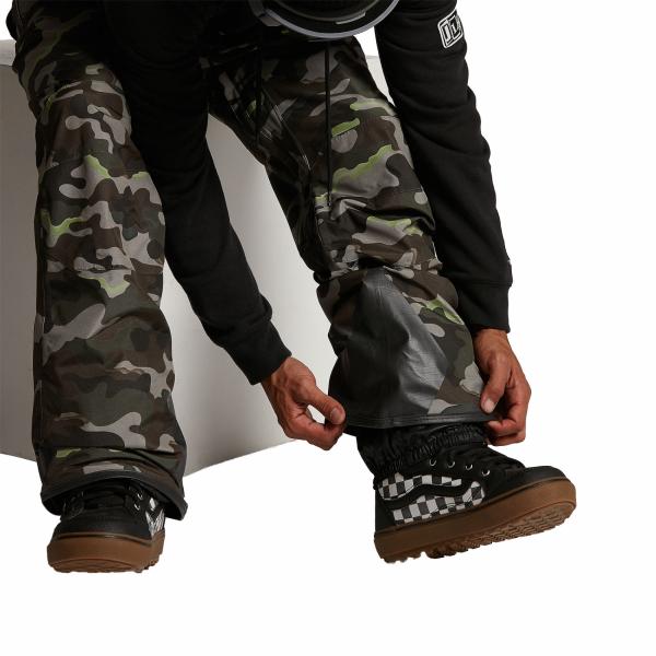 VOLCOM RAIN GTX BIB OVERALL G1351902 arm -  07-10-2020/1602086901g1351902_arm_02.jpg