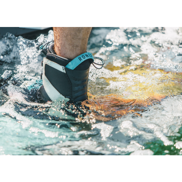 RONIX SUPREME BOA - INTUITION+ 26_27 -  09-09-2025/1757444278ronix-boot-supreme---2026---action-5.png