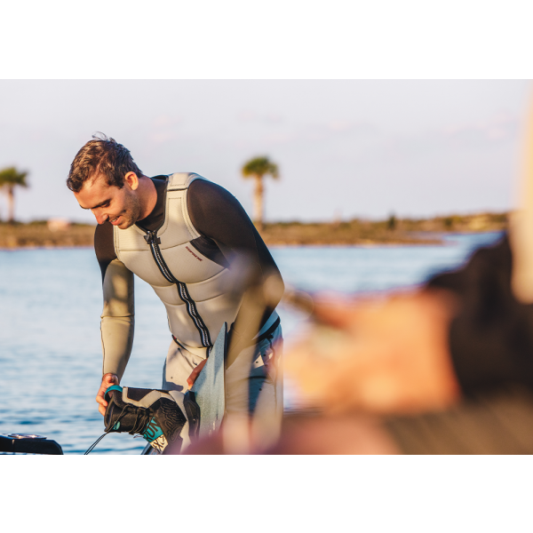 RONIX SUPREME CE APPROVED MENS IMPACT VEST 26_27 -  09-09-2025/1757445349ronix-vests-supreme---2026---gallery-2.png