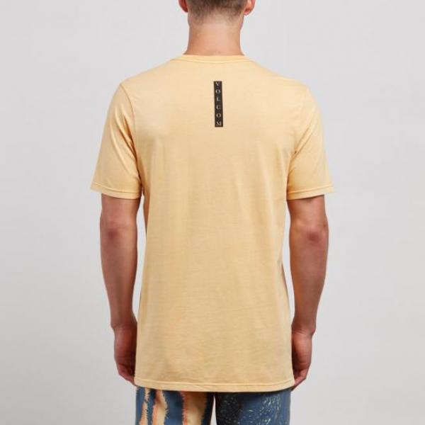 VOLCOM ENGULF S_S TEE sbu A5221800 -  10-06-2018/1528619317thumb_545_a5221800_sbu_b.jpg