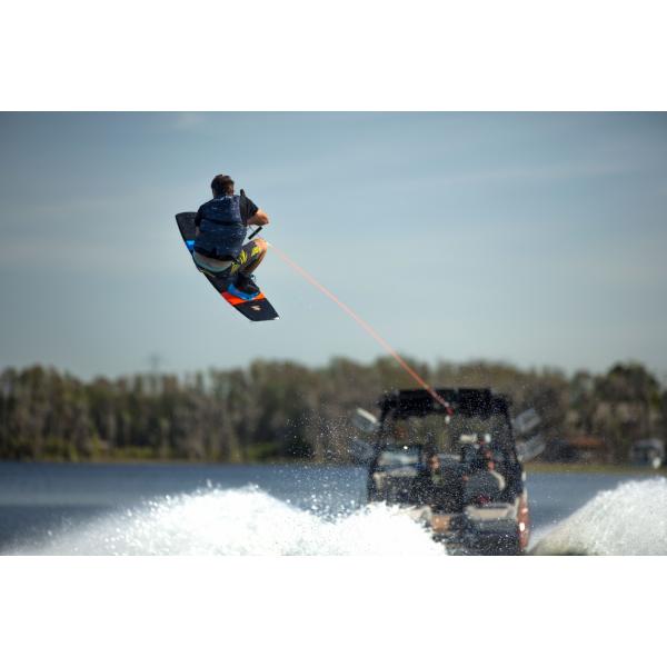 RONIX DISTRICT matte black_blue_orange -  15-04-2018/1523787170chad-sharpe-02-full.jpg