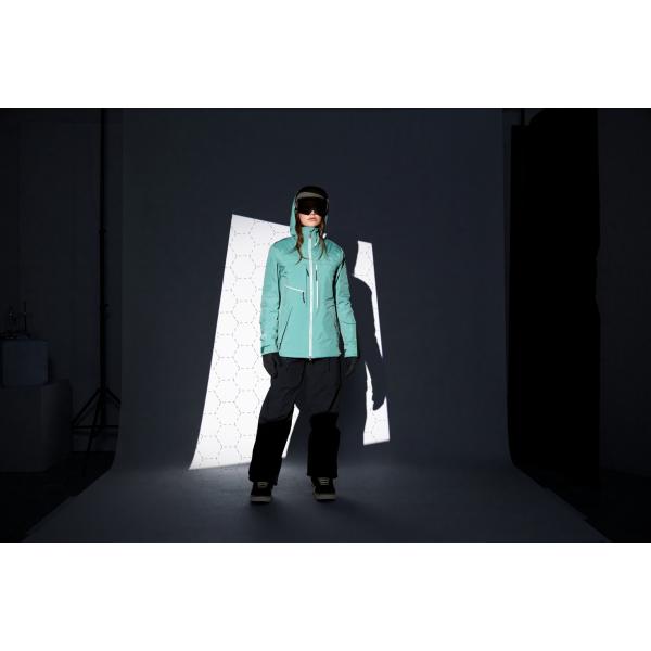 VOLCOM KOA TDS INF GORE-TEX JACKET H0452600 ATB -  16-09-2025/1758058890h0452600_atb_lifestyle-4.jpg