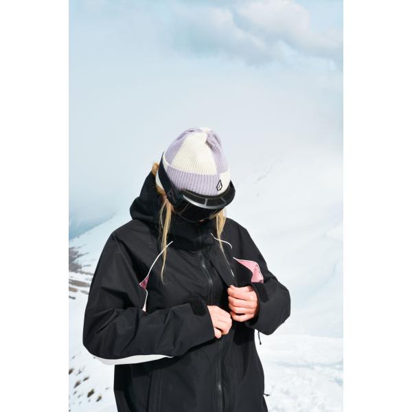 VOLCOM CHECK THIS BEANIE K5852604 LVA -  16-09-2025/1758058957h0652606_blk_lifestyle_7.jpg