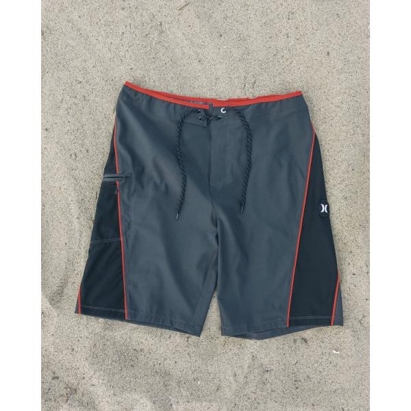 HURLEY PHNTM ECO WEEKENDER BLOCKED 21 006 HSP25MMBS01756 -  27-05-2025/1748389233throwing20it20back20to20the20days20when20surf20and20style20were20one.212720boardshorts20for20the20perfect20ride.20shop20at20the20link20in20bio-4.jpg