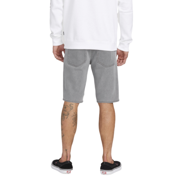 VOLCOM SOLVER DENIM SHORT dzg A2011701 -  28-02-2020/1582907082a2011701_dzg_2_1420x-removebg-preview.png