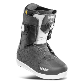 THIRTYTWO LASHED DOUBLE BOA X VOLCOM BLACK 25_26 -  03-09-2025/1756924456t.26.btw.dwv.bk-h-001_a7c79691-d1c8-4998-93ab-5dc87383841e_2048x.webp.png