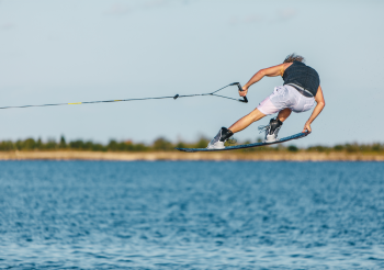 RONIX ONE - SILVER REFLECTIVE - INTUITION+ 26_27 -  09-09-2025/1757443447ronix-boot-one-legacy---2026---action-1.png
