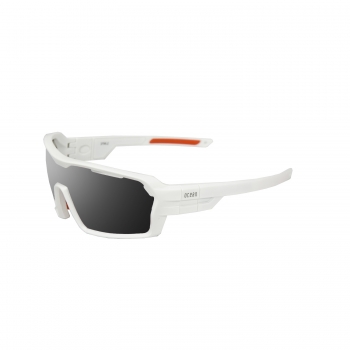 OCEAN CHAMELEON matte white with smoked lens with orange nosepad_tips_foam with white strap 3700.2 2021 -  26-06-2021/162471517515257691393700.2x-2.jpg